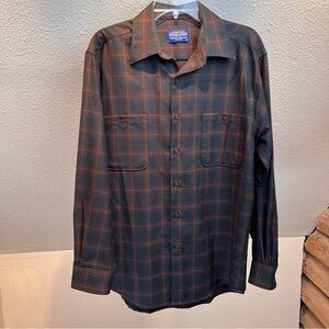 NWOT PENDLETON ZEPHYR 100% Wool Button Down Shirt w/Long Sleeves. Size Medium